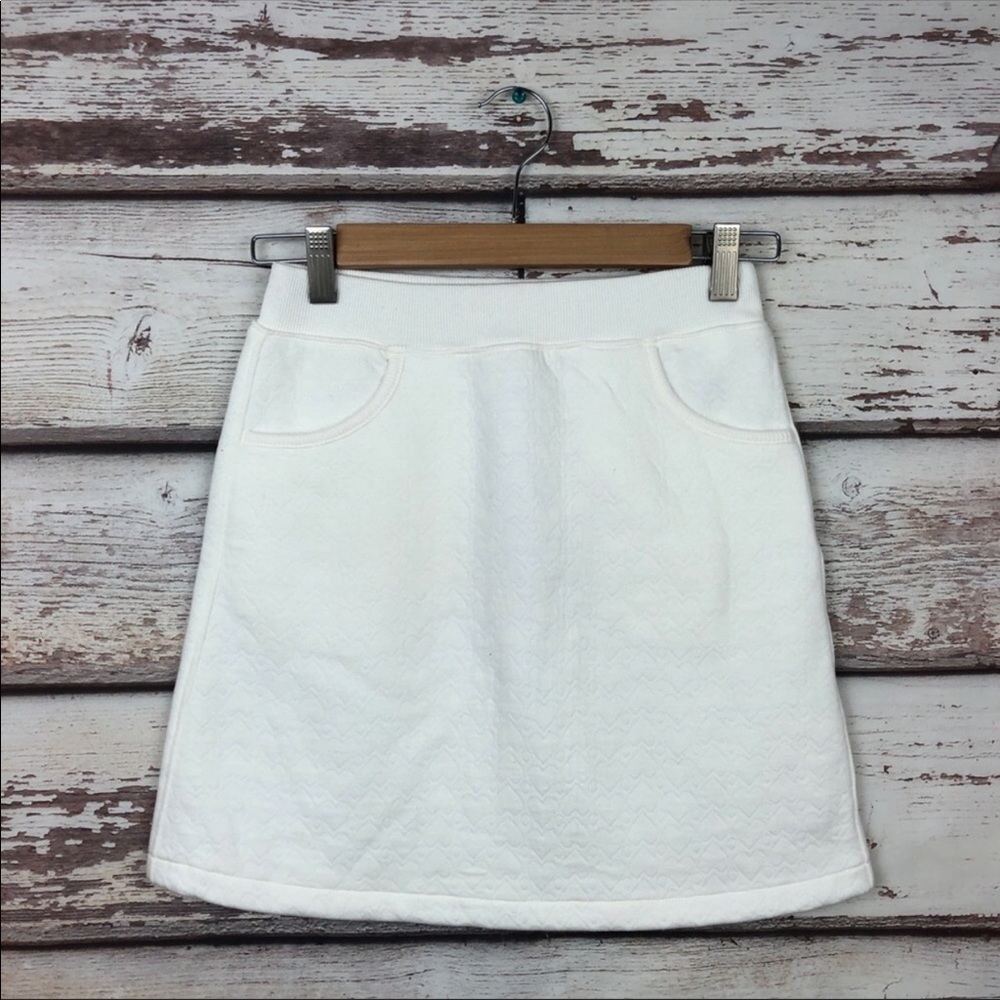 Uniqlo quilted girls skirt hearts xlarge Nwt